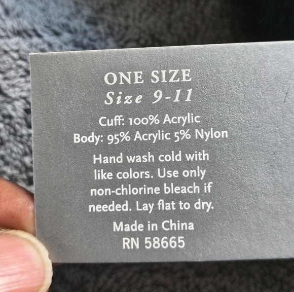 Nordstrom Womens Black and Red Slipper Socks One Size 9-11 Lounging Relaxed Fit - Picture 8 of 9